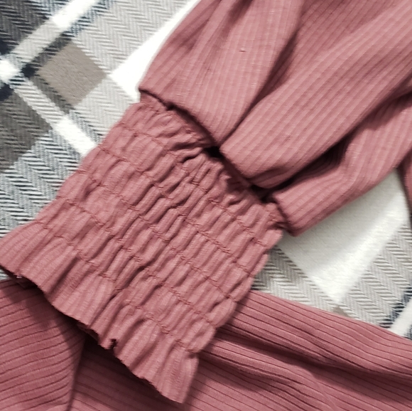 Small balloon sleeve ribbed top - Picture 2 of 4